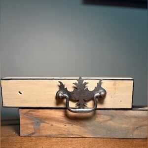 Set of 8 Vtg Chippendale style batwing bail drawer pulls handles